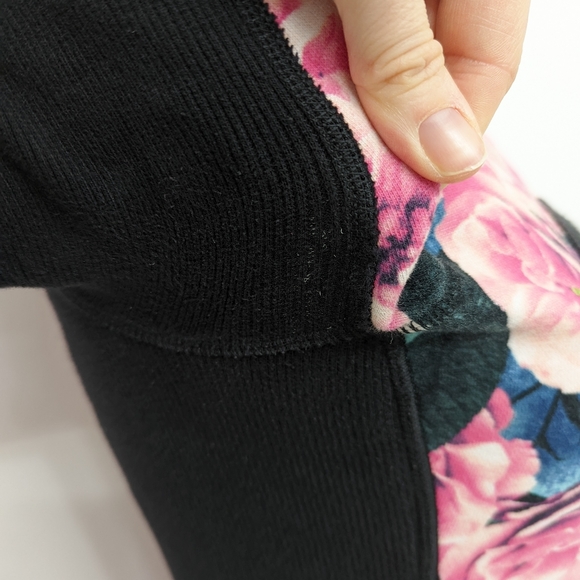 Rare Lululemon Secret Garden Vintage Pink Hoodie - Picture 13 of 13